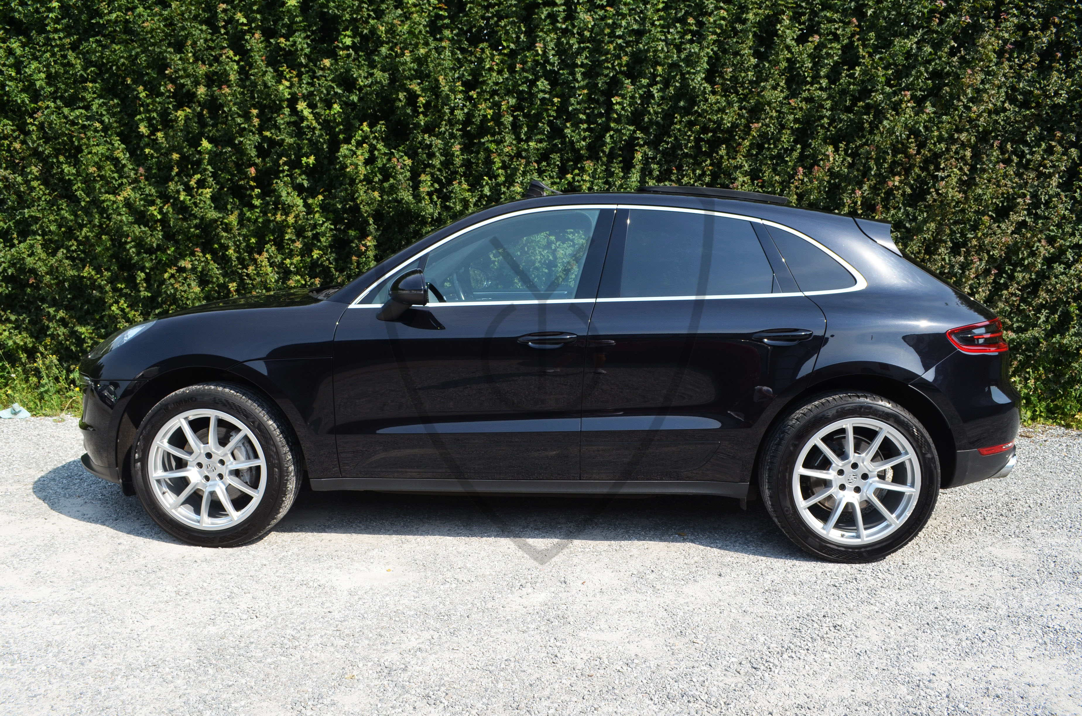 PORSCHE MACAN — image 21